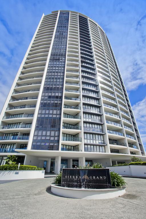 Sierra Grand Broadbeach - Gclr Apartment Gold Coast Exterior photo